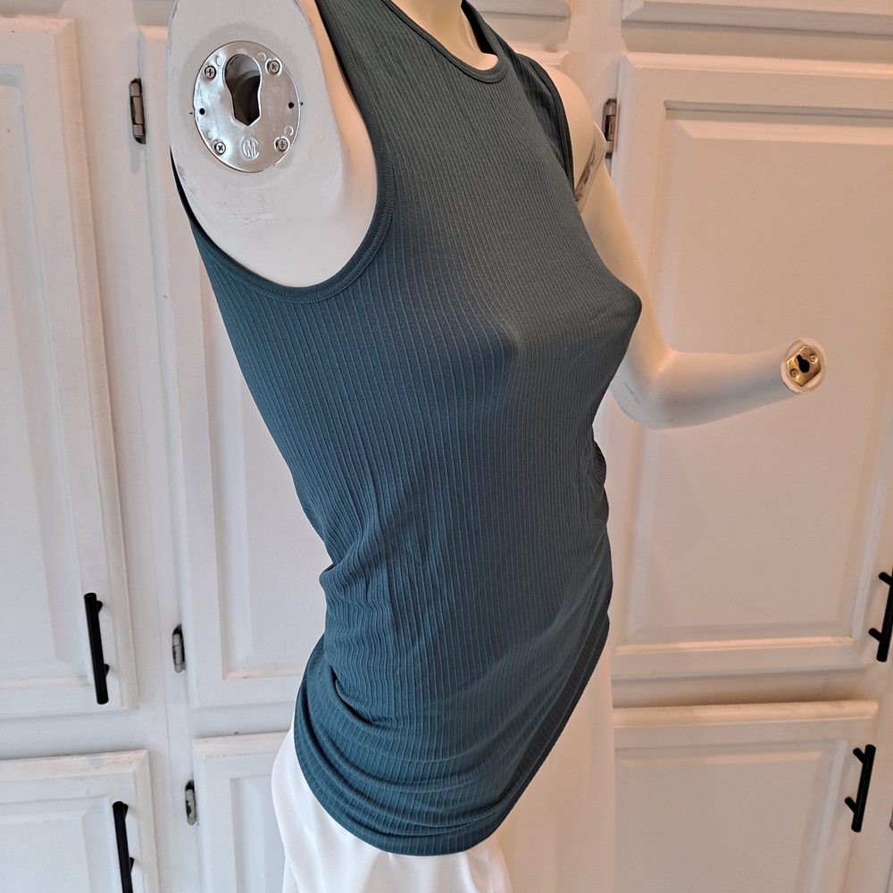 Zyia Active Teal Green Moss Ribbed Tank Top - Picture 2 of 6